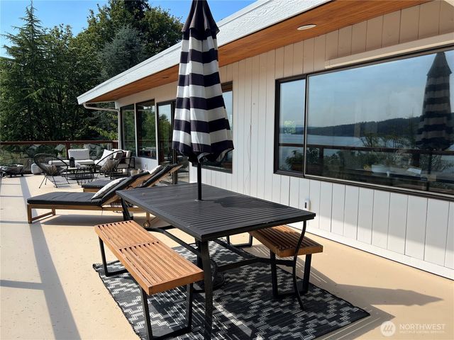 13740 42nd Avenue NE, Seattle, WA 98125