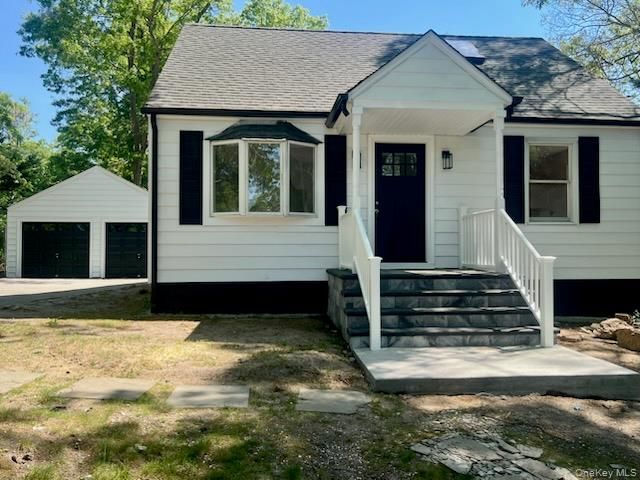 100 Maple Lane, Medford, NY 11763