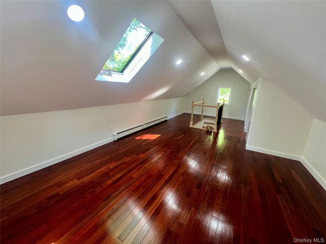 100 Maple Lane, Medford, NY 11763