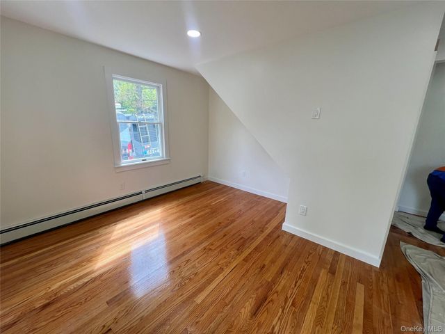 100 Maple Lane, Medford, NY 11763