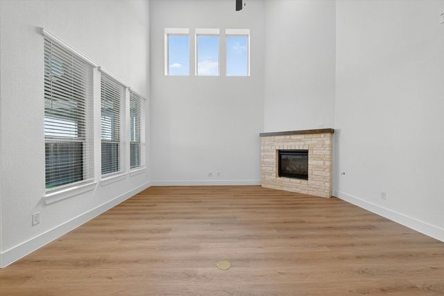 1053 Alberta Spruce Road, Fort Worth, TX 76247