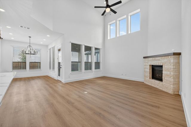1053 Alberta Spruce Road, Fort Worth, TX 76247