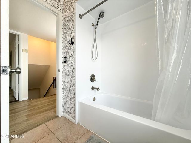 10402 N 10TH Street 3, Phoenix, AZ 85020