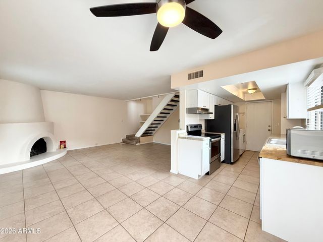 10402 N 10TH Street 3, Phoenix, AZ 85020