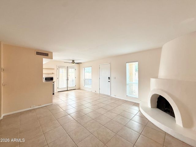 10402 N 10TH Street 3, Phoenix, AZ 85020