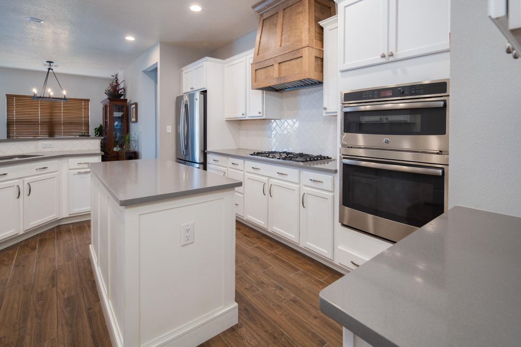 Image 22 of property listing at 1978 CASTLE PEAK Loop NE, Rio Rancho, NM 87144