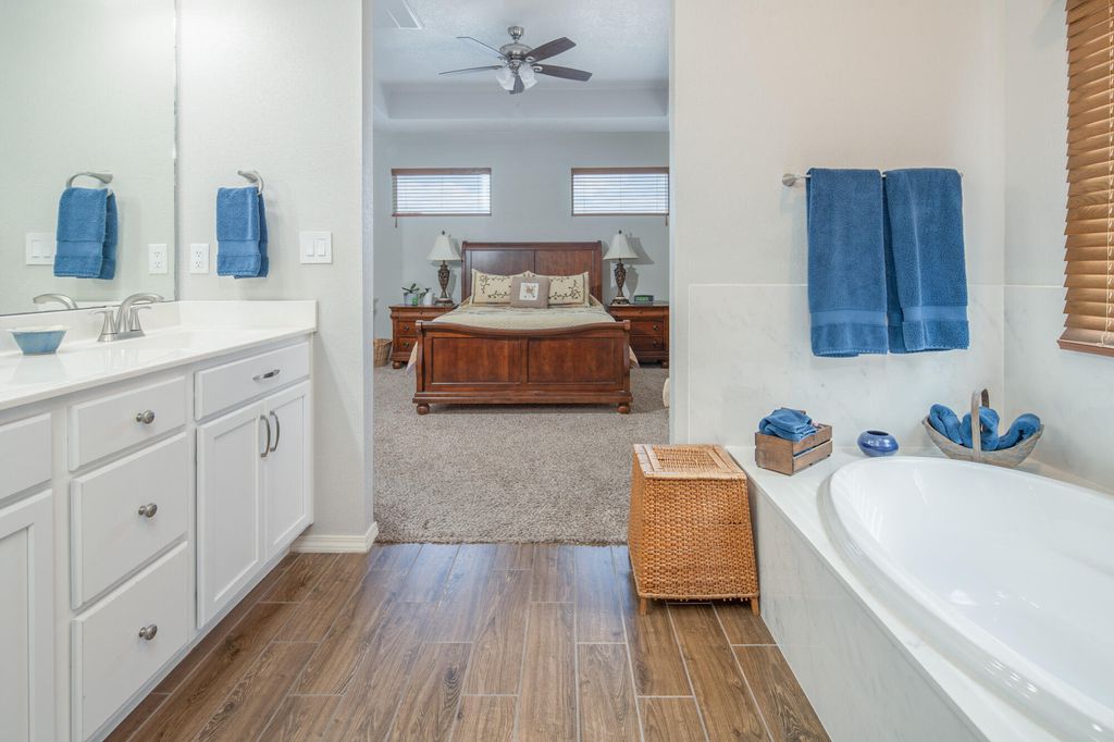 Image 31 of property listing at 1978 CASTLE PEAK Loop NE, Rio Rancho, NM 87144