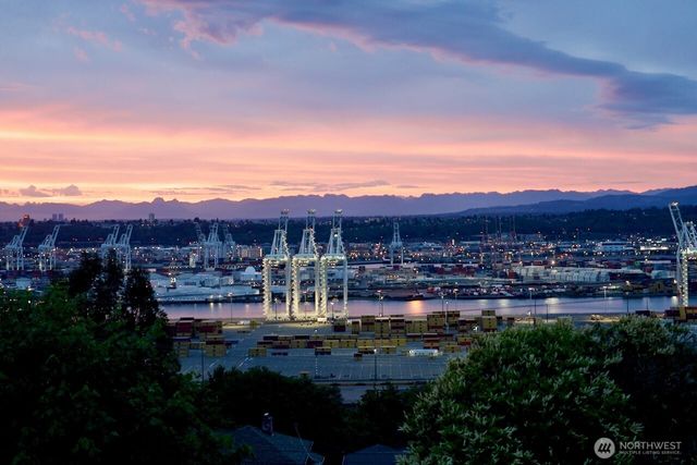 3602 SW Lander Street, Seattle, WA 98126