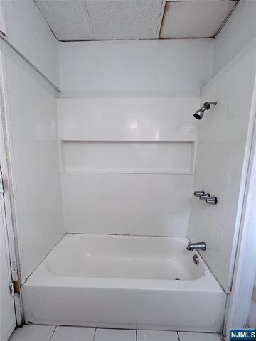 9 Sparrow Street, Paterson, NJ 07524