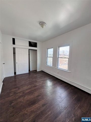 9 Sparrow Street, Paterson, NJ 07524