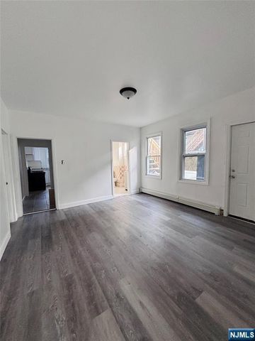 9 Sparrow Street, Paterson, NJ 07524