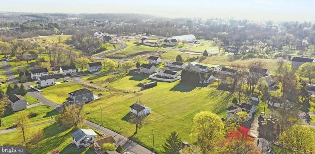 BUMBLE BEE LANE, Martinsburg, WV 25404