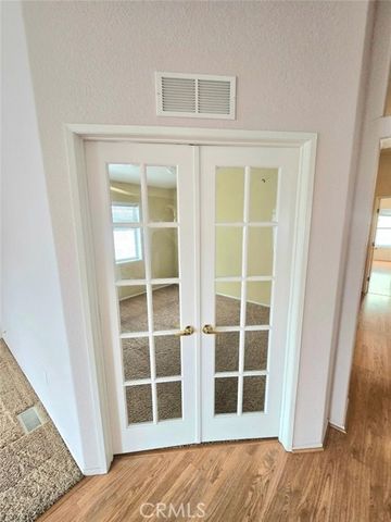 20701 beach blvd 168, Huntington Beach, IL 62648