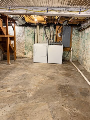 12 Pine St, Rehoboth, MA 02769