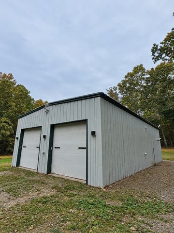 12 Pine St, Rehoboth, MA 02769