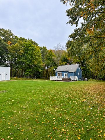 12 Pine St, Rehoboth, MA 02769