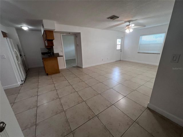 226 THORN TREE PLACE 226, Brandon, FL 33510