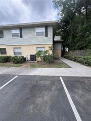 226 THORN TREE PLACE 226, Brandon, FL 33510