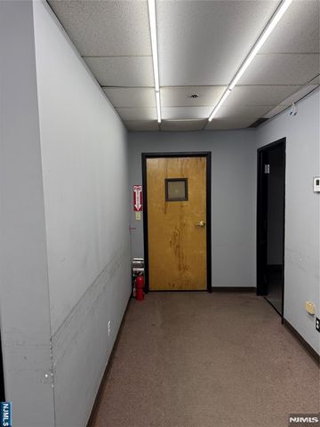 1 Teaneck Road 1, Ridgefield Park, NJ 07660