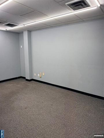 1 Teaneck Road 1, Ridgefield Park, NJ 07660