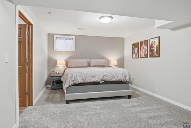 17 Main ST, Osage City, KS 66523