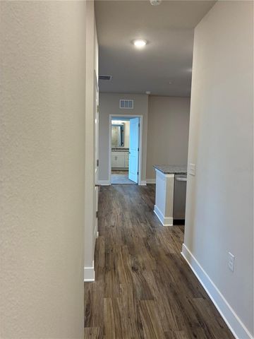 2280 WATERFALL COURT 4-302, Mount Dora, FL 32757