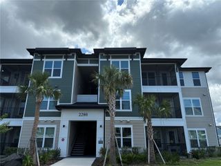 2280 WATERFALL COURT 4-302, Mount Dora, FL 32757