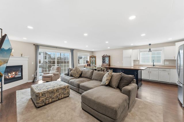 7598 Crimson Lane, Savage, MN 55378