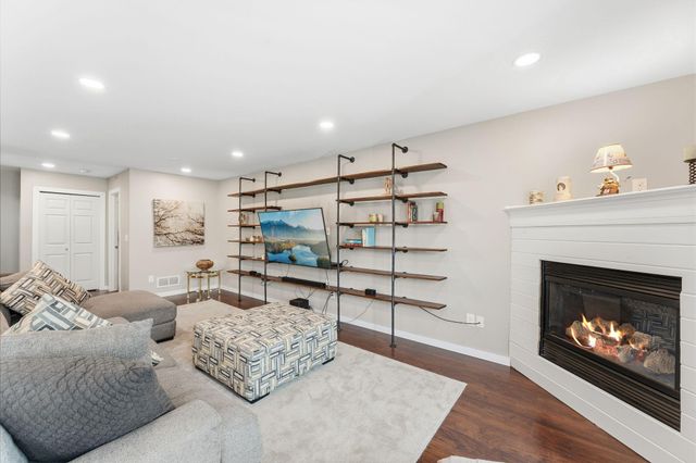 7598 Crimson Lane, Savage, MN 55378