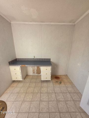 1208 Quarry Road, Castlewood, VA 24224