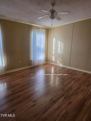 1208 Quarry Road, Castlewood, VA 24224