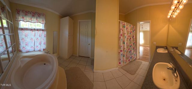 1208 Quarry Road, Castlewood, VA 24224