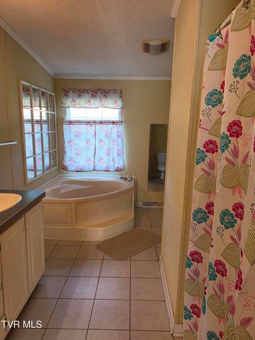 1208 Quarry Road, Castlewood, VA 24224
