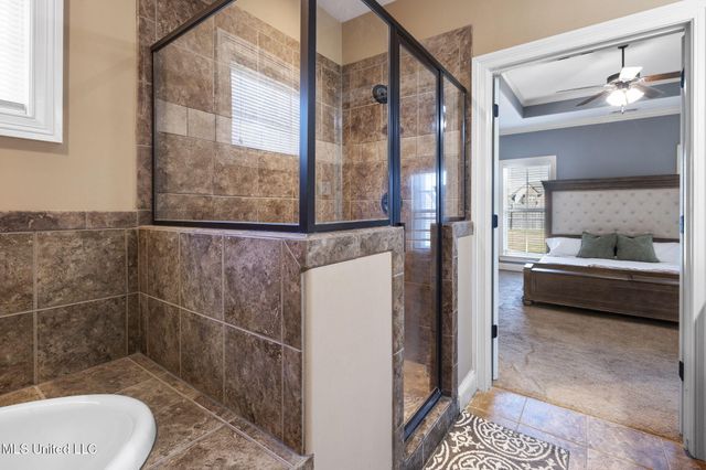 1098 S Broadwing Circle, Olive Branch, MS 38654