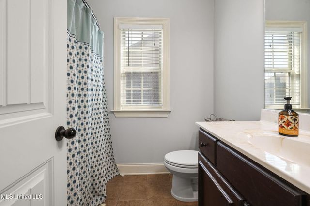1098 S Broadwing Circle, Olive Branch, MS 38654