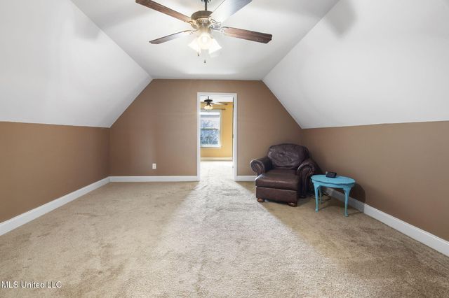 1098 S Broadwing Circle, Olive Branch, MS 38654