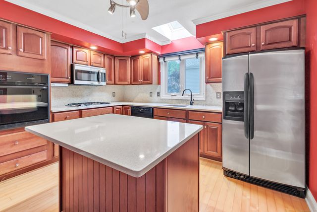 66 Westview Terrace 66, Shelton, CT 06484