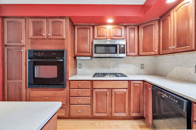 66 Westview Terrace 66, Shelton, CT 06484