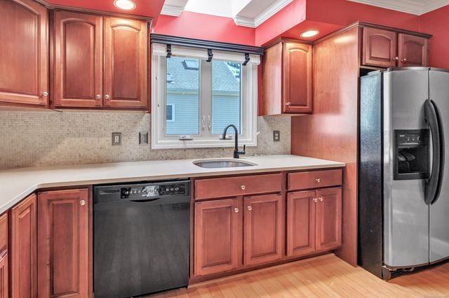 66 Westview Terrace 66, Shelton, CT 06484