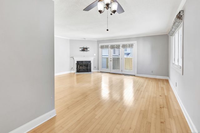 66 Westview Terrace 66, Shelton, CT 06484