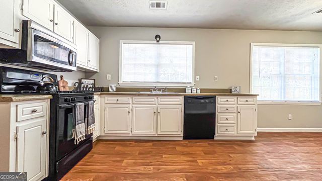 205 Silver Creek Lane, Stockbridge, GA 30281