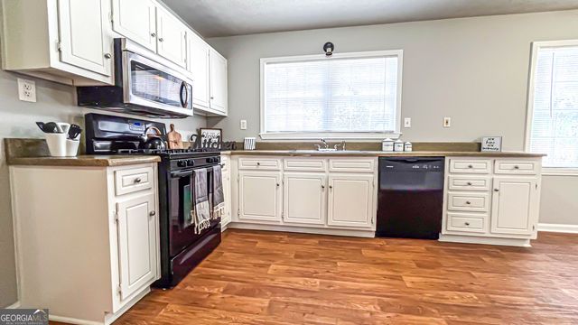 205 Silver Creek Lane, Stockbridge, GA 30281