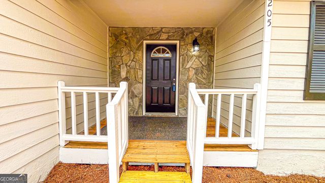 205 Silver Creek Lane, Stockbridge, GA 30281