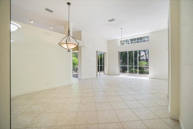 7159 VICTORIA CIRCLE, University Park, FL 34201