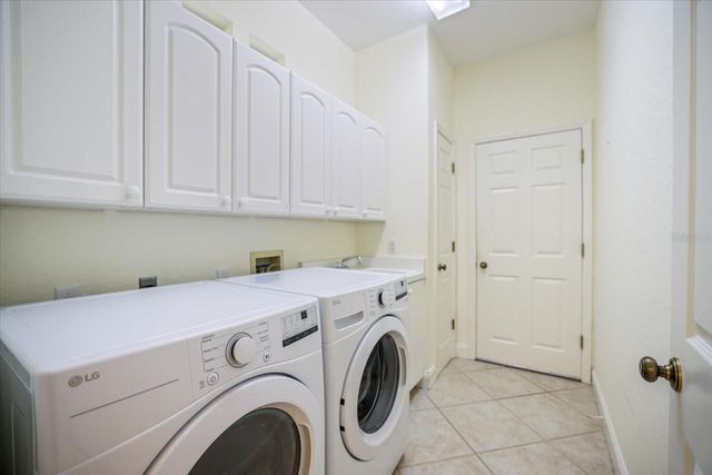 7159 VICTORIA CIRCLE, University Park, FL 34201