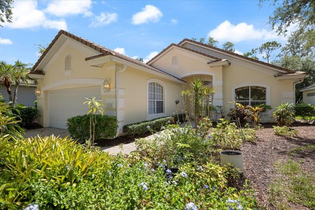 7159 VICTORIA CIRCLE, University Park, FL 34201