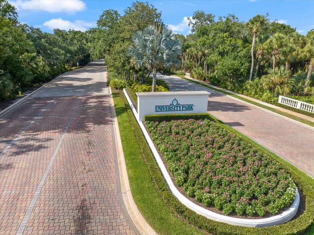 7159 VICTORIA CIRCLE, University Park, FL 34201