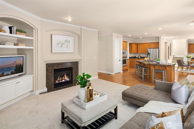 9463 221st Place NE, Redmond, WA 98053