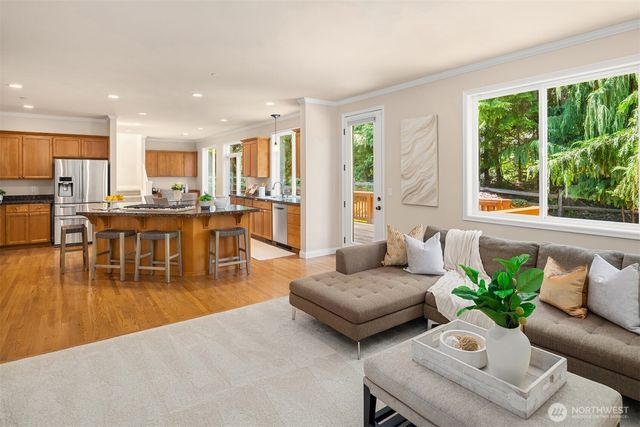 9463 221st Place NE, Redmond, WA 98053