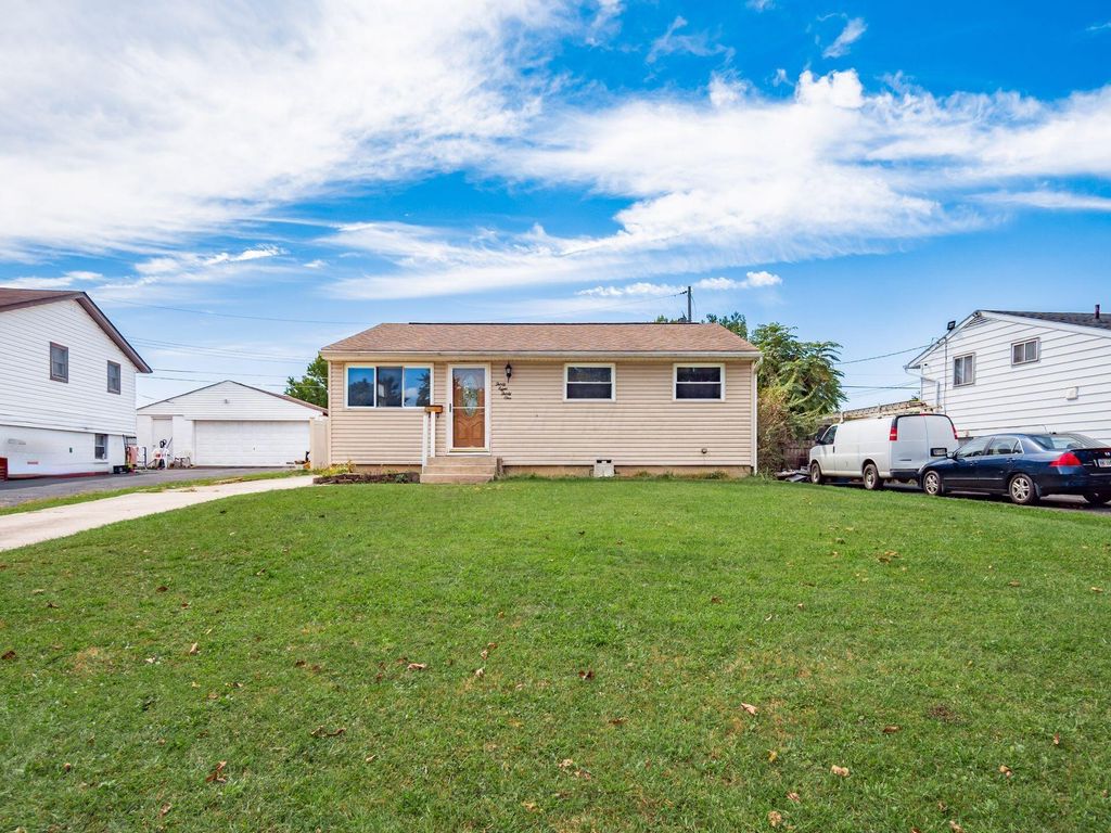 3831 Fairmoor Road, Columbus, OH 43228